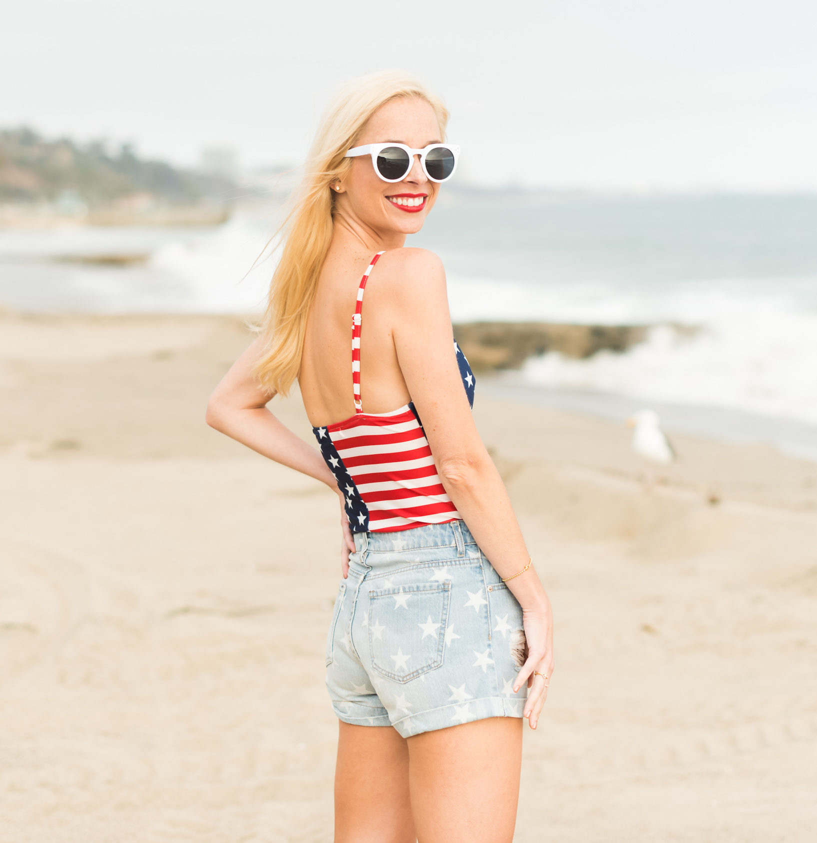 Fourth of July Outfit Inspiration and Decoration Ideas for the Hostess